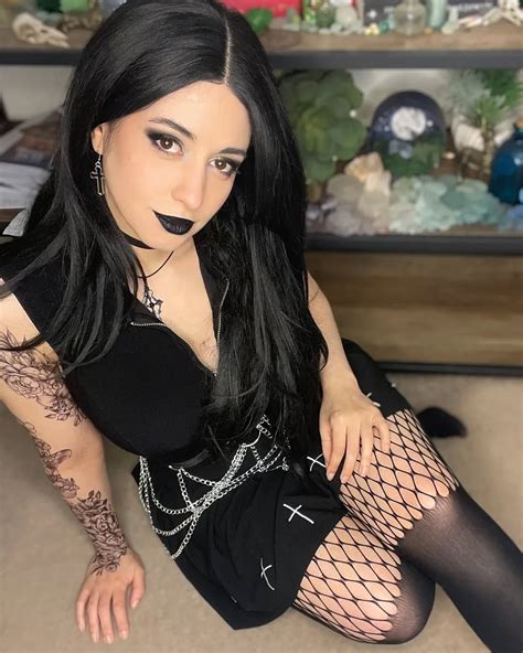 anita fapello|Sweet Anita (@sweetanitatwitch) • Instagram photos and videos.
